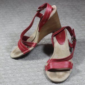 Bass "Flirty" Size 8.5 Red Leather 3.5" Stacked Wedge Heels